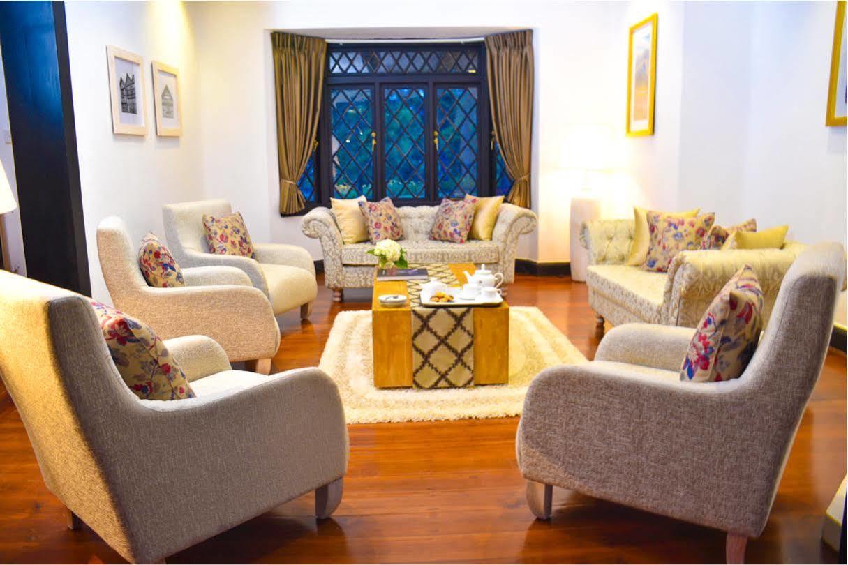 Villa Oliphant Boutique By Amaya *
